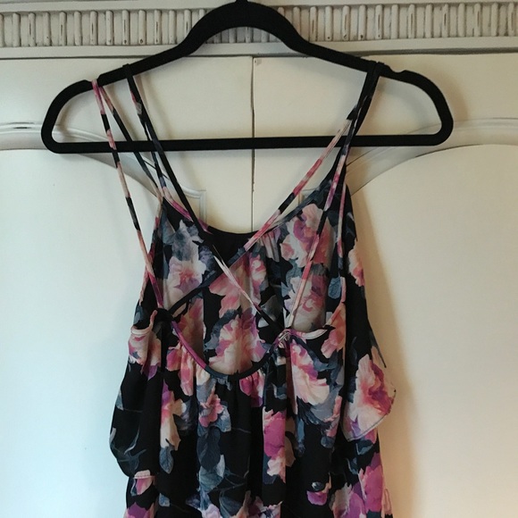 Floral top - Picture 2 of 2